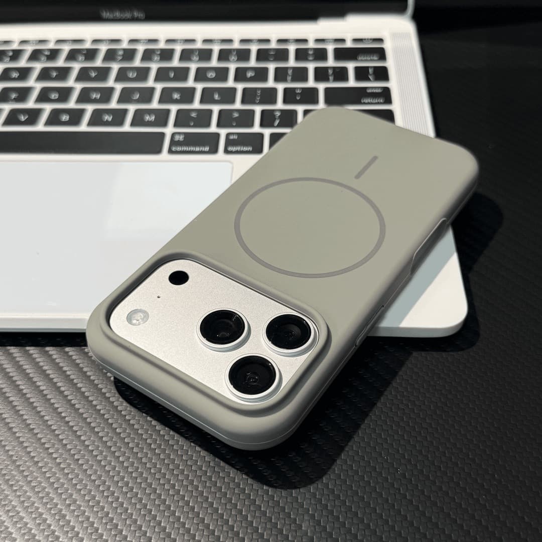 Liquid Silicone Case for iPhone 17 Pro Max, Apple 16, AI Integrated Buttons, Skin-Feel, Magnetic, Drop-Resistant Protective Case