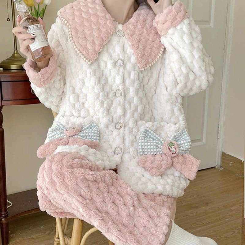 Coral Fleece Thickened Maternity Sleepwear for Autumn and Winter, Pregnancy and Postpartum Nursing Set with Flannel Lining