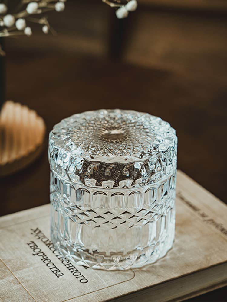 Transparent Luxury Glass Storage Jar with Lid, Dustproof Home Living Room Decorative Container