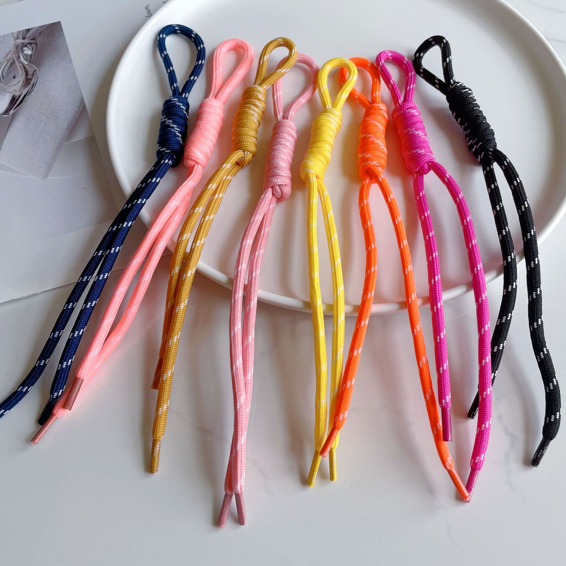 Mobile phone lanyard Dongdaemun personalized ins trend rope pendant colorful knotted string braided rope trendy bag lanyard
