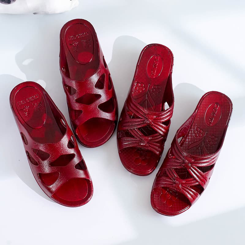 Autumn/Summer Elderly Comfort Women's Sandal Slippers, Home Indoor/Outdoor Mom Shoes, Fashion Outdoor PVC Flip-Flops