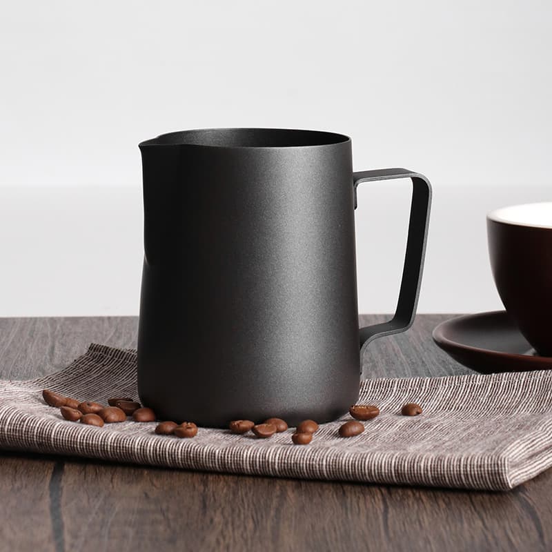 Thickened Teflon Frothing Cup, Stainless Steel Pointed Spout with Scale, 600ml Coffee Frothing Pitcher, Milk Frothing Cup