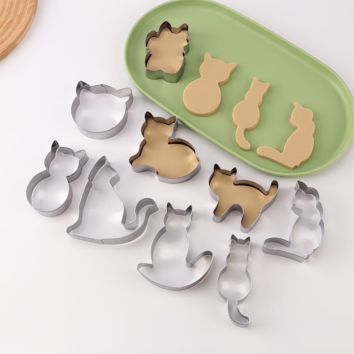 Stainless Steel Biscuit Kitten Mold 9-Piece Set Creative Cute Cartoon Cookie Cutter Tool for Baking Fruit Cutting