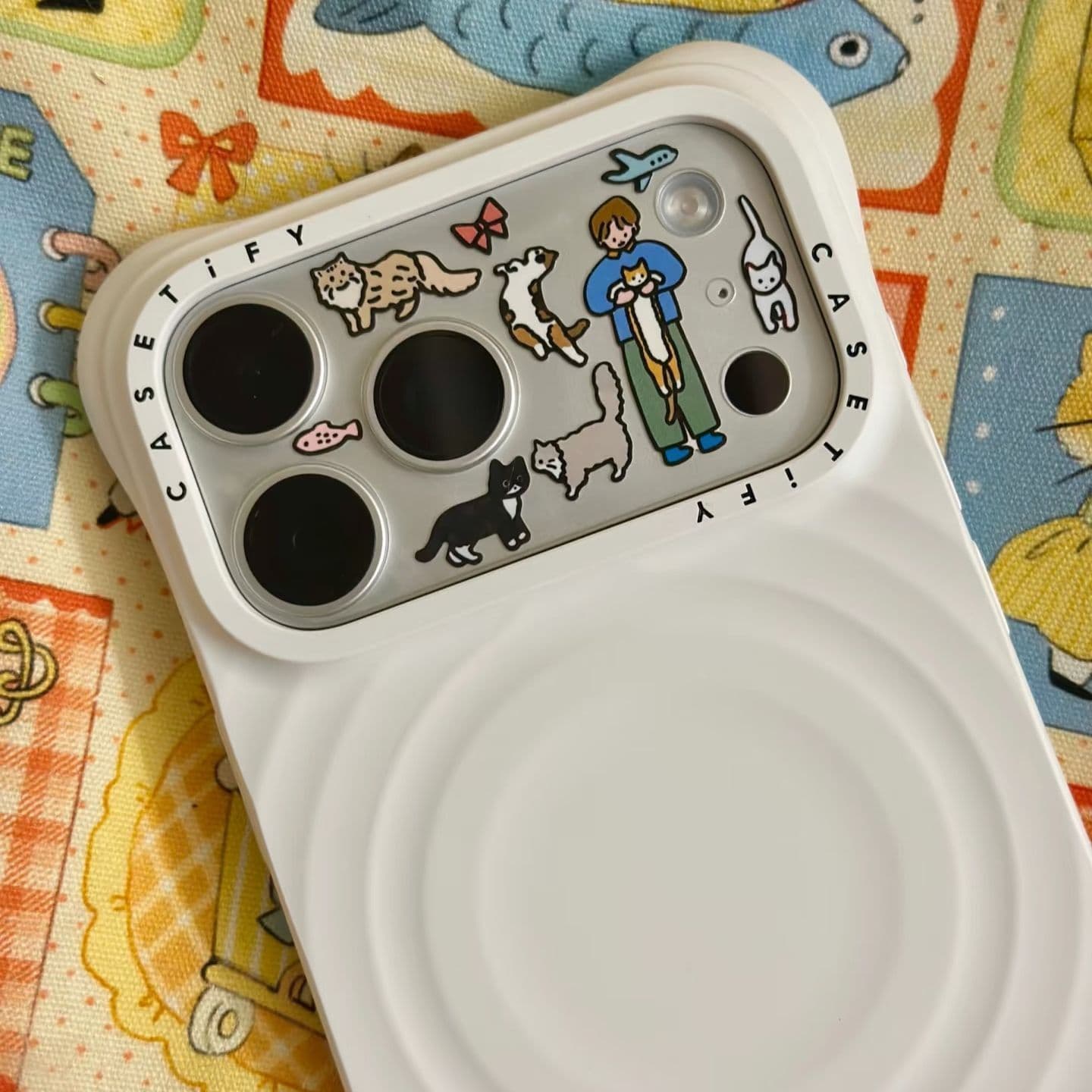 Korean-style cute cartoon illustration iPhone case for iPhone 17, with sticker lens and DIY nail stickers