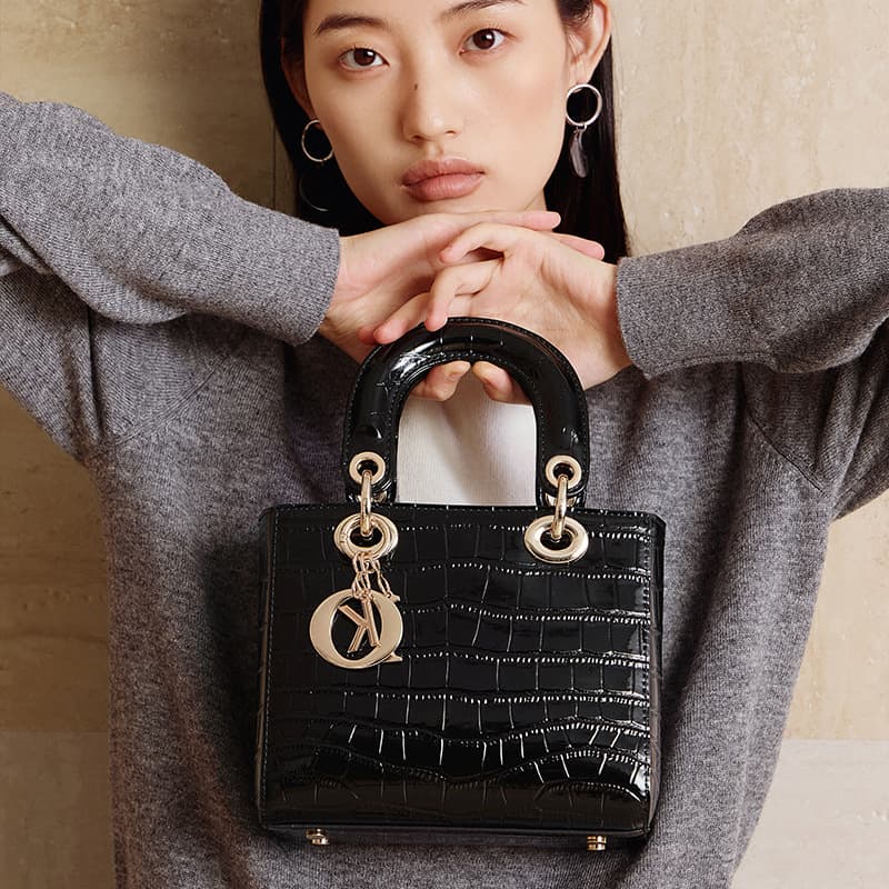 Genuine Leather Princess Diana Bag 2026 Winter New Genuine Leather Crossbody Bag Big Brand Fashion Style Bag Women's Crossbody Shoulder Bag