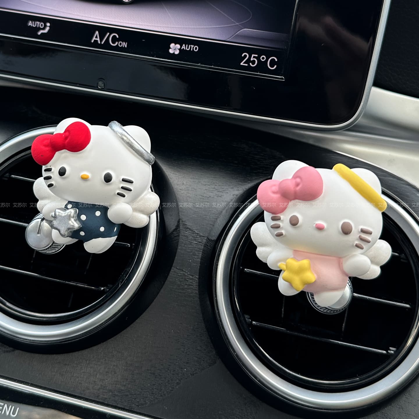 Car Vent Clip Cute Cartoon KT Cat Perfume Holder Decoration High-End Air Vent Creative Ornament for Women