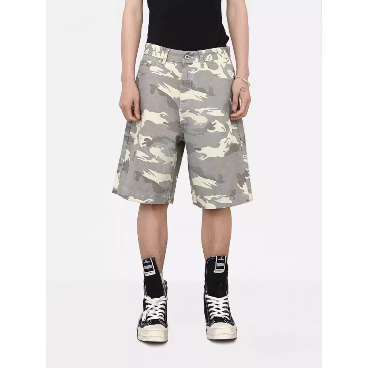 Clearance leaked camouflage men's shorts casual pants mid-pants summer men's jeans straight camouflage shorts for men