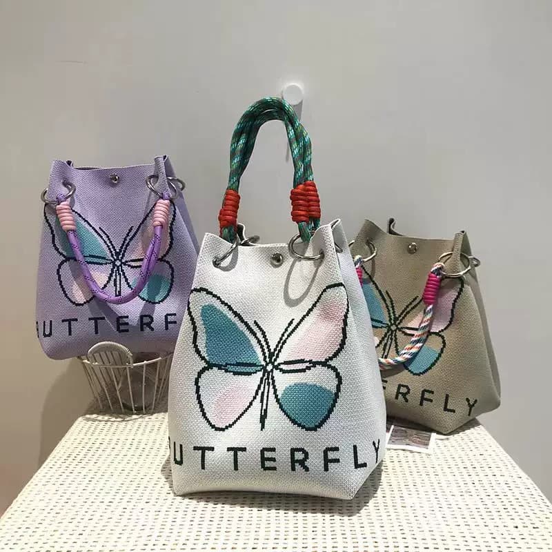 Korean style new Chanel-inspired rope knot handbag, elegant for spring and autumn, large capacity, stylish for travel.