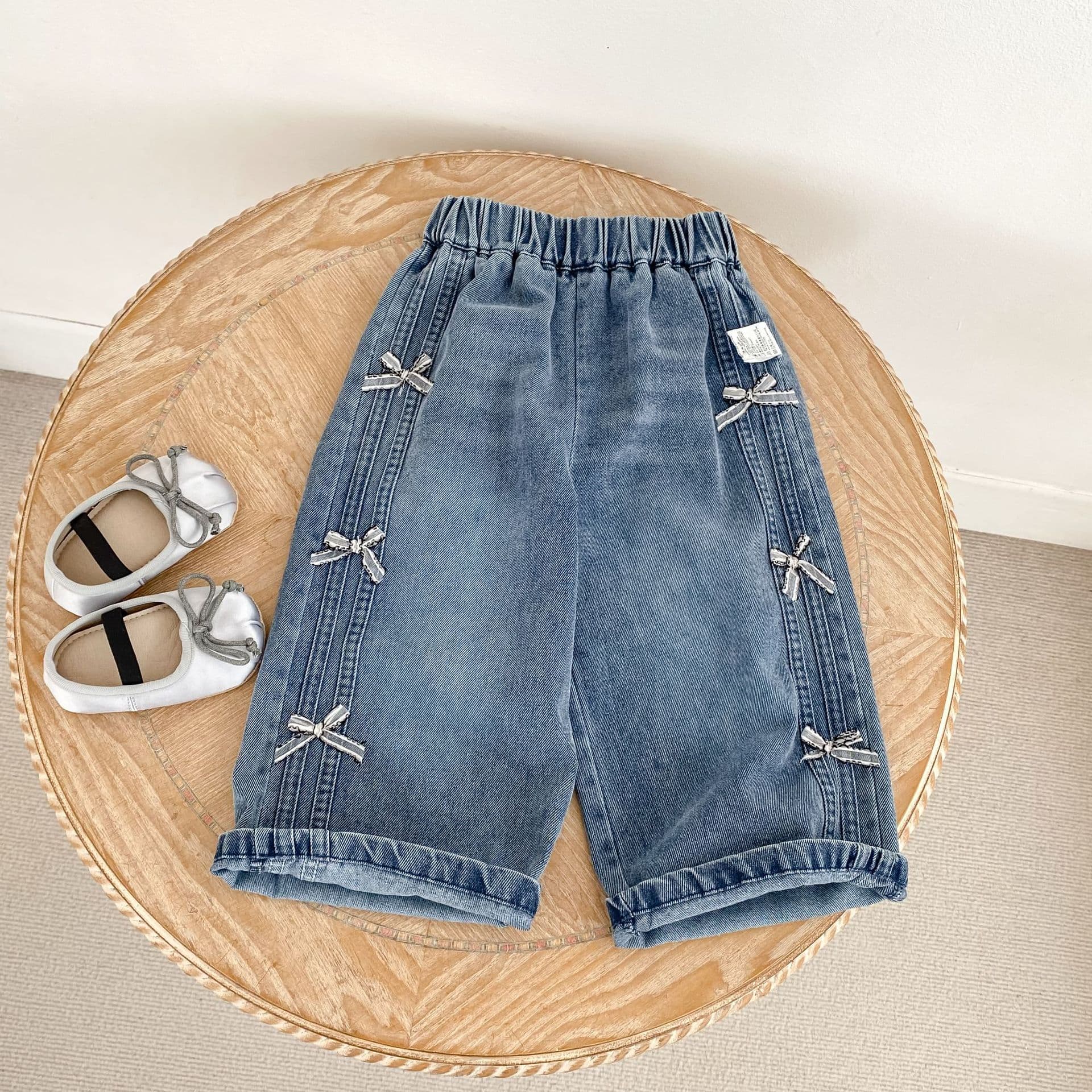 Girls jeans 2026 new style spring and autumn style children's pants for children, middle and small children's side bow wide-leg pants for four seasons