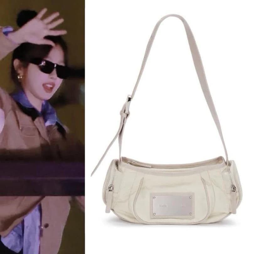 Korean brand MK underarm handbag with stylish design, versatile and minimalist, MK women's bag for hand-carry and shoulder wear, Korean style