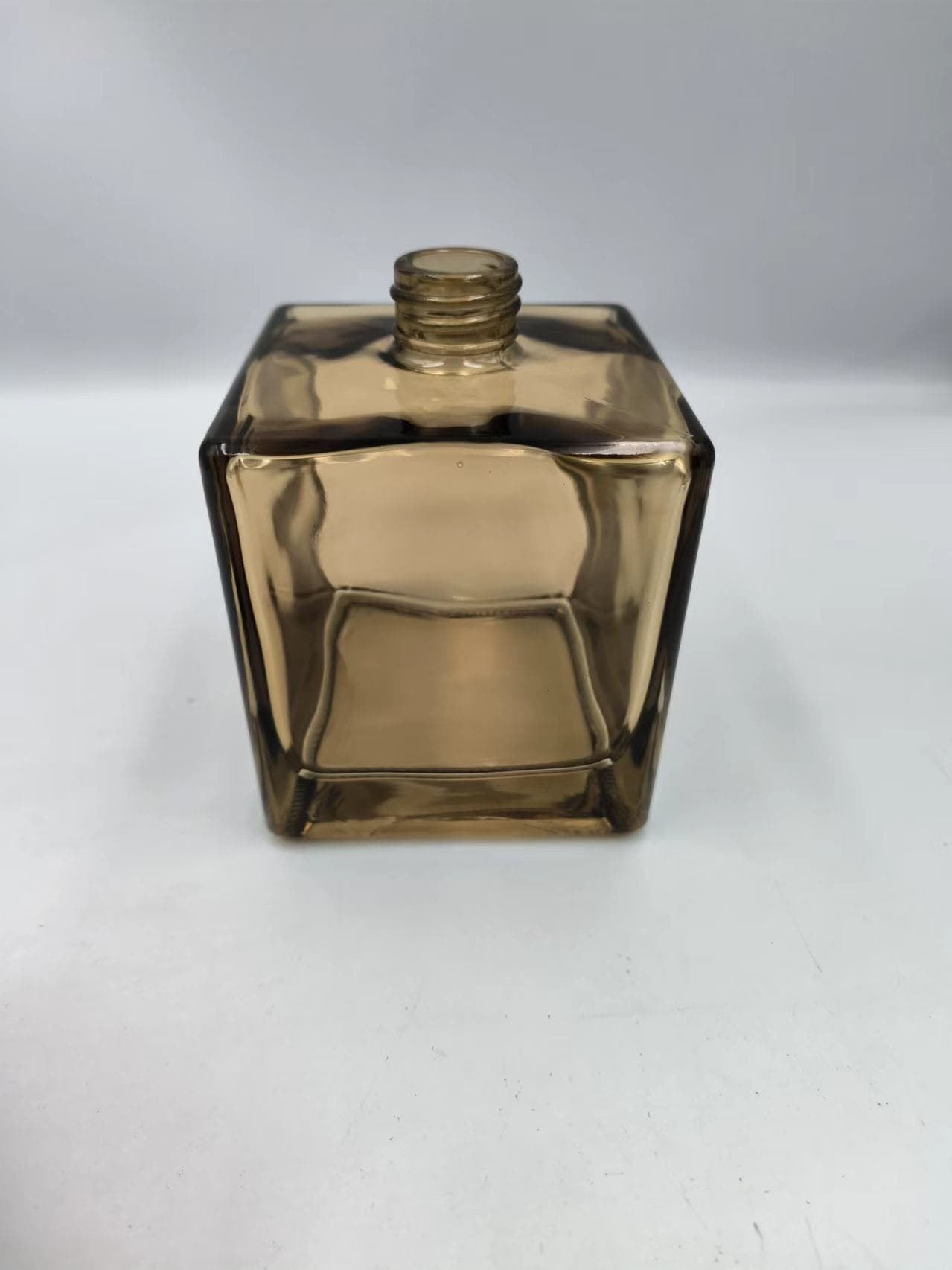 Square Pink 500ml Flameless Reed Diffuser Glass Bottle with Wooden Lid, Empty Bottle for Indoor Essential Oil Aroma, Brown Scent Diffuser Bottle