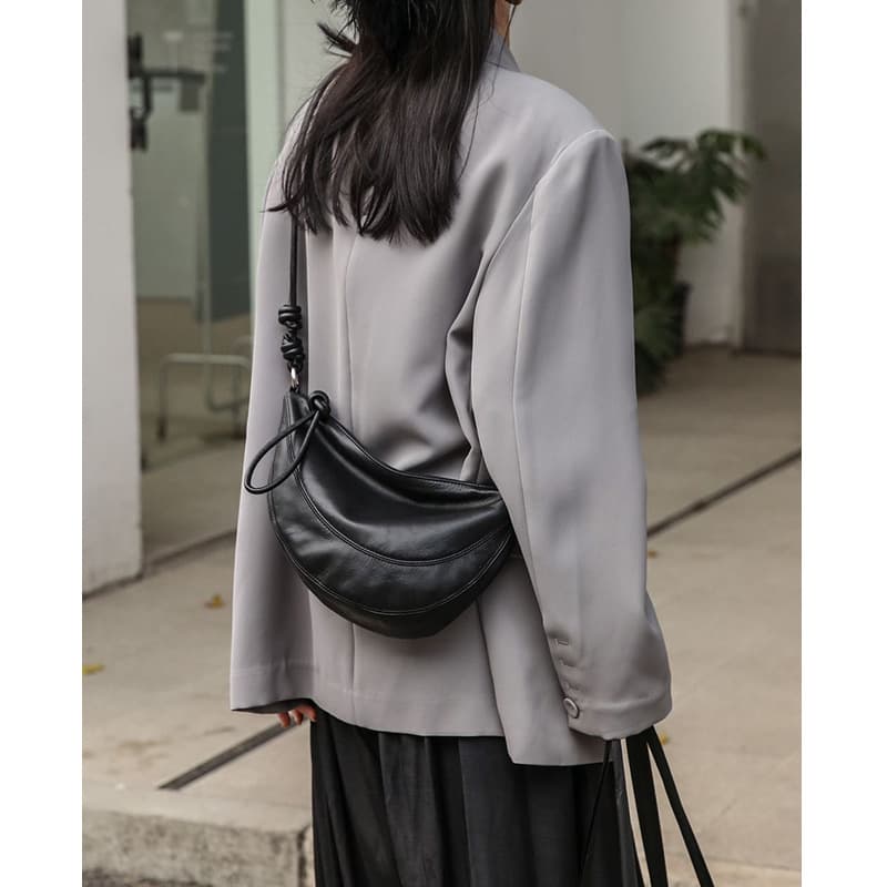 Niche Cowhide Crescent Bag Women's Crossbody Bag New Genuine Leather Bag Women's Crescent Bag High-end Saddle Bag Shoulder Bag