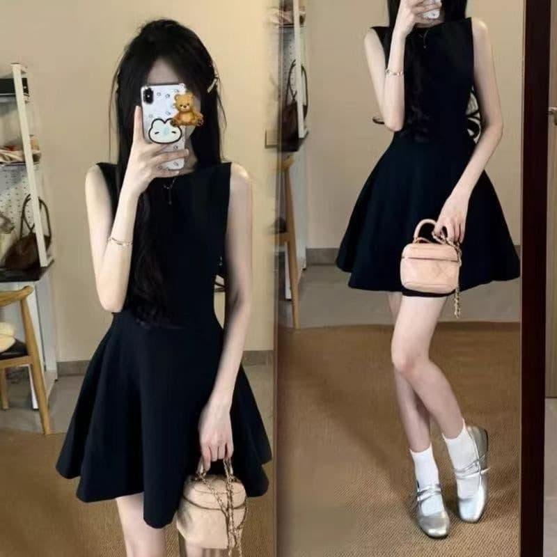 Mint Mambo French Hepburn Style 2026 Summer New Black Dress Temperament Waist Slimming A-Line Skirt
