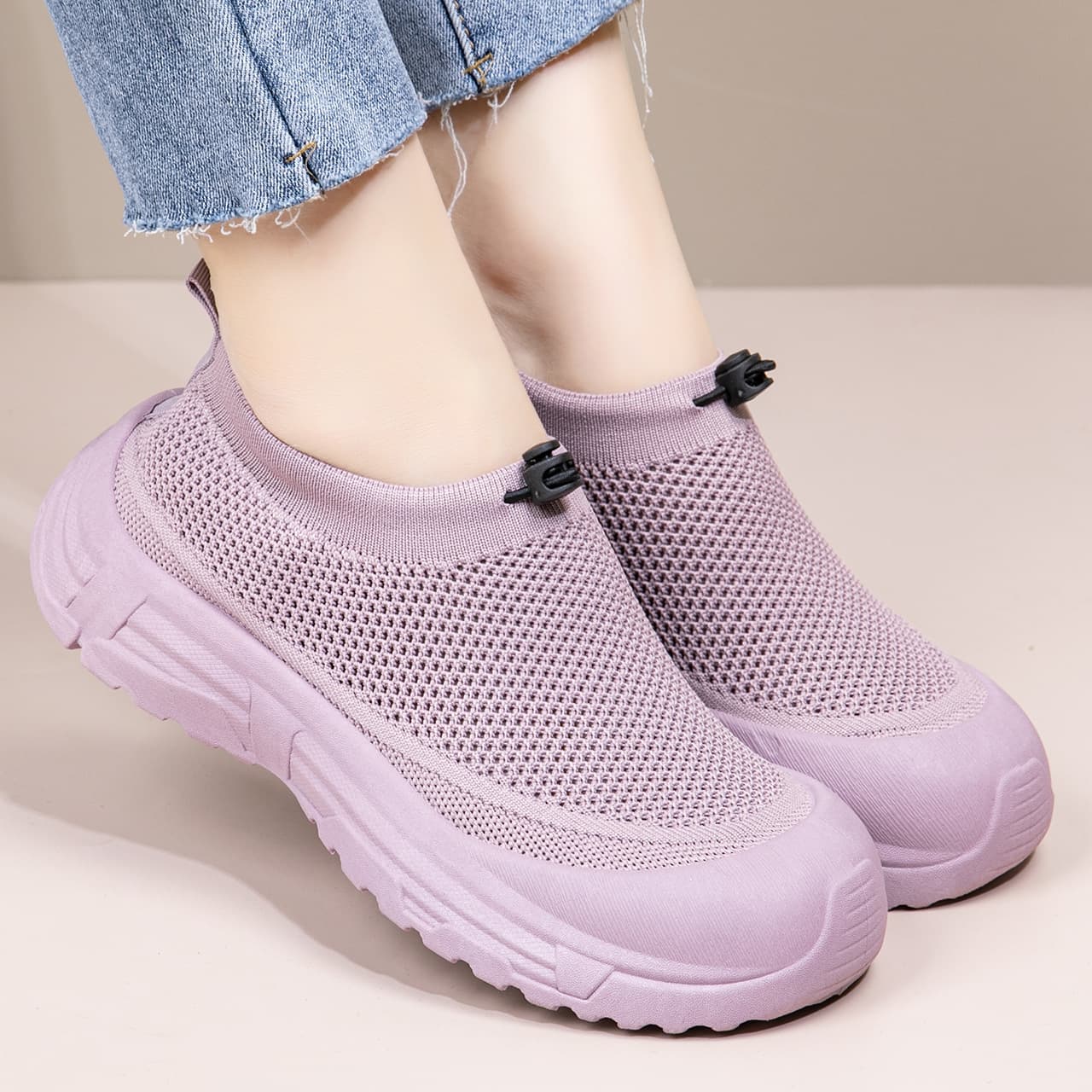 Summer New Breathable Mesh Non-Slip Casual Versatile Sneakers Soft Sole Lightweight Slip-On Mesh Shoes TikTok Dropshipping