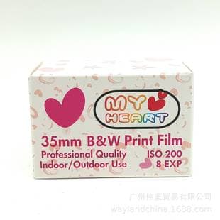 8 EXP Black & White Film 200 ISO Waterproof Retro Camera Film Sweet Heart 135 Film 35mm
