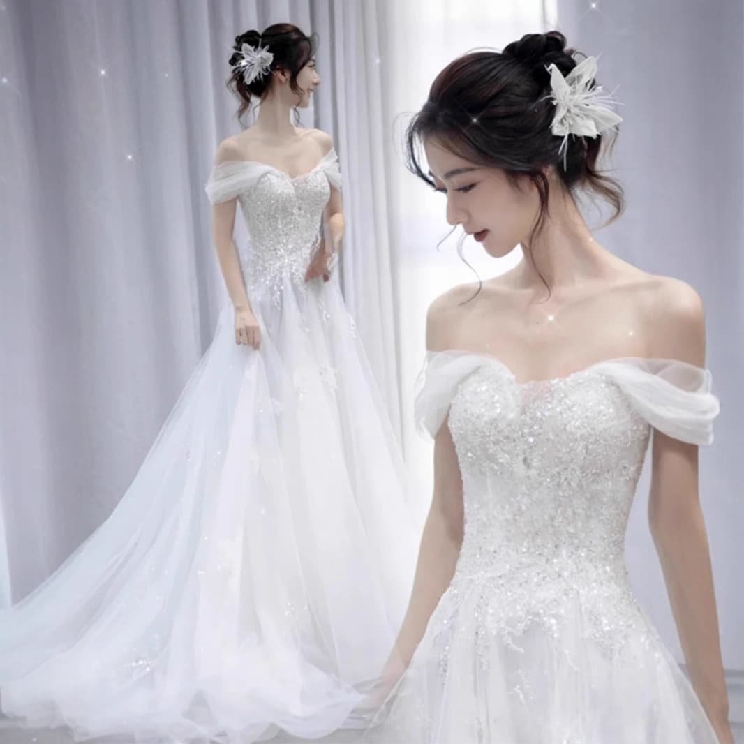 Off-Shoulder Light Wedding Dress for Bride, Engagement Gown for Women, 2026 New French-Style White Travel Shoot Main Dress with Trailing Train