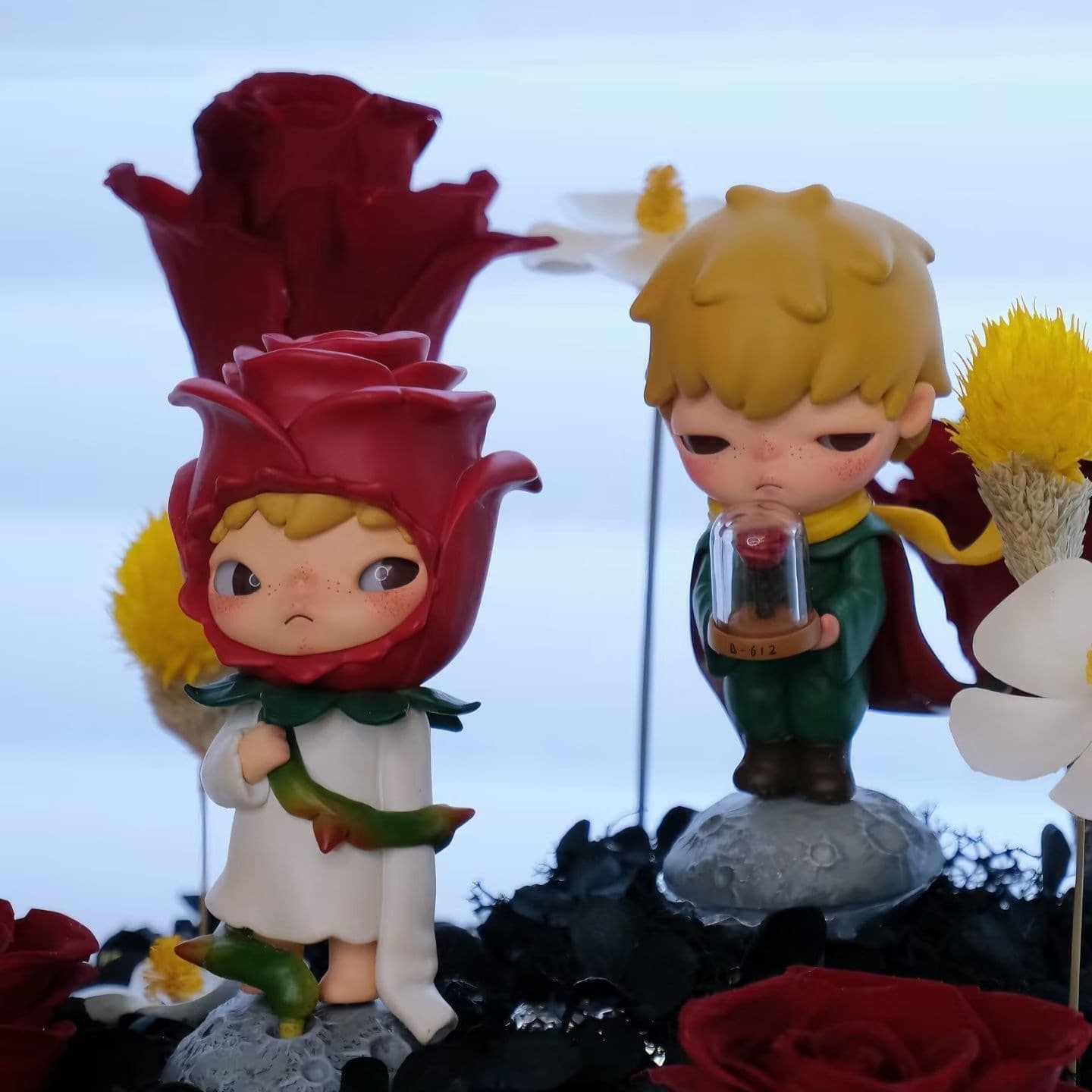 PVC high-quality version of Ono's Little Prince Rose trendy toy figure blind box ornament birthday gift Prince Rose wholesale