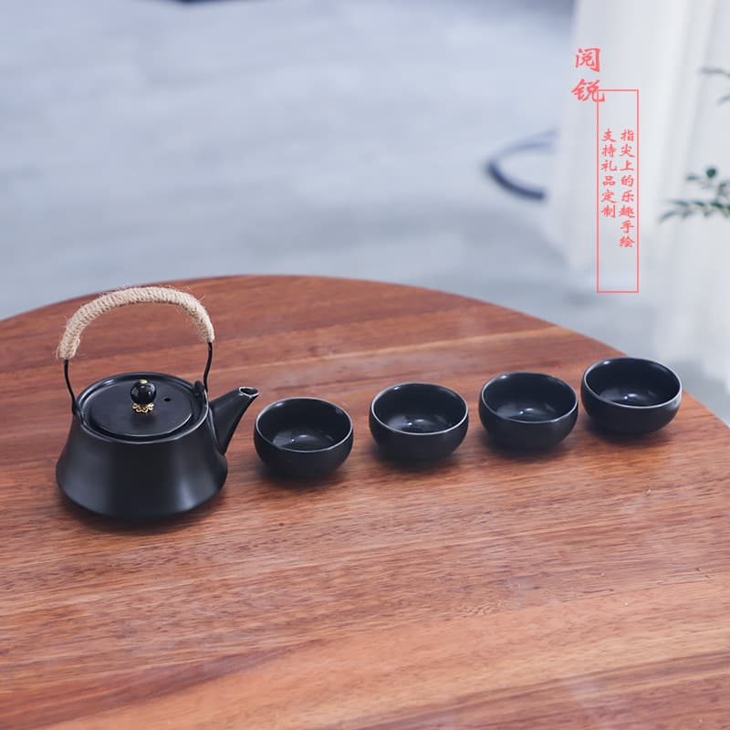 YUERUI Yuxi Constant Temperature Stove, Matte Black Handle Pot, Gongfu Tea Set, Hotel One Pot Four Cups Black Ceramic Teapot and Cups