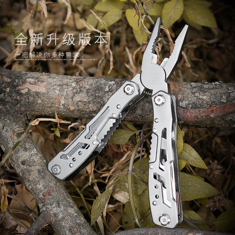 Manufacturer New Product with Locking Multi-functional Car Outdoor Portable Combination Multi-tool Outdoor Gift Tool Folding Pliers