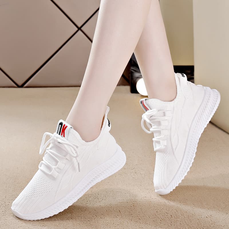 Flying Weave Sports Shoes for Women, Soft Sole Running Shoes, 2025 Spring New Style Versatile White Shoes for Women, Export Shoes for Women