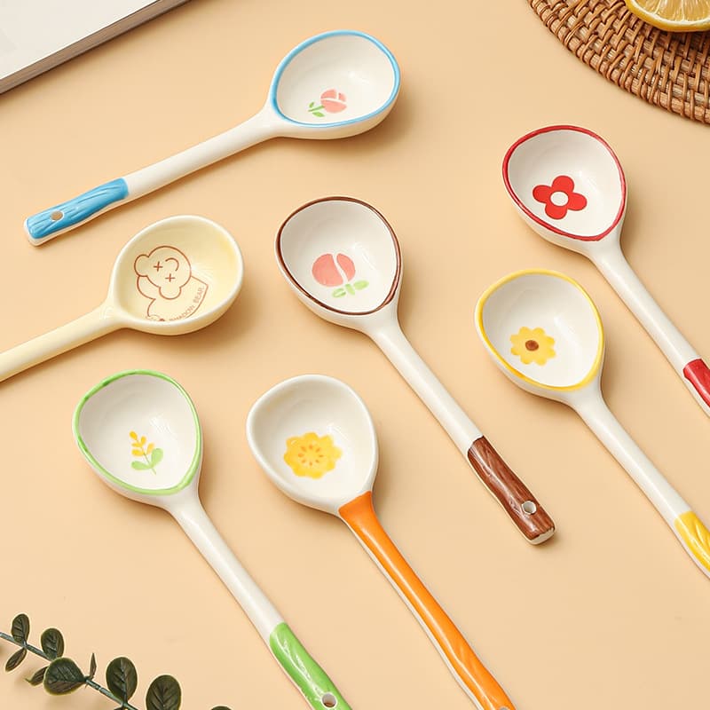 Ceramic Spoon Home Use High Aesthetic Long Handle Japanese Soup Spoon Creative Round Head Cute Serving Soup Ladle Porridge Scoop