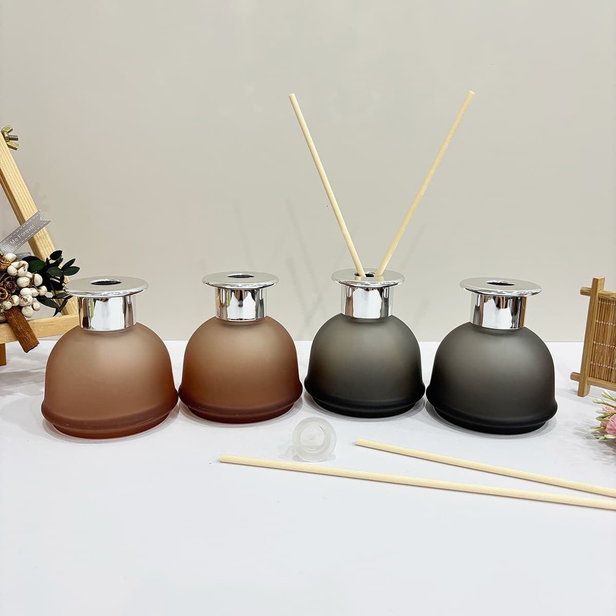 Manufacturer new product wholesale 120ML semi-circular matte black brown screw-top aromatherapy bottle fashionable and cute rattan volatile essential oil