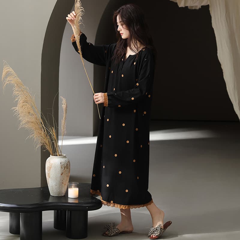 Women's Cotton Sleep Dress with Built-in Pads, V-Neck, Long Sleeve, Lightweight for Spring and Autumn, Polka Dot, Mid-Length Princess Style Dress