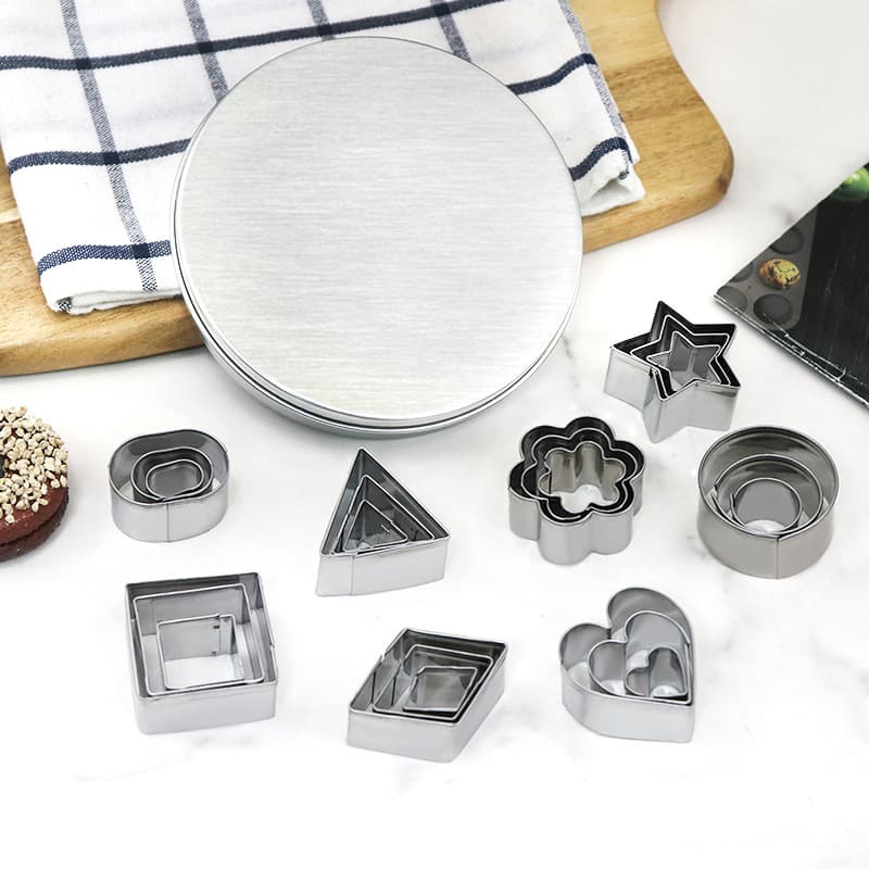 Wholesale Baking Mold 24-Piece Stainless Steel Cookie Cutter Set, Five-Pointed Star Cookie Cutter, Baking Round Fondant Tool