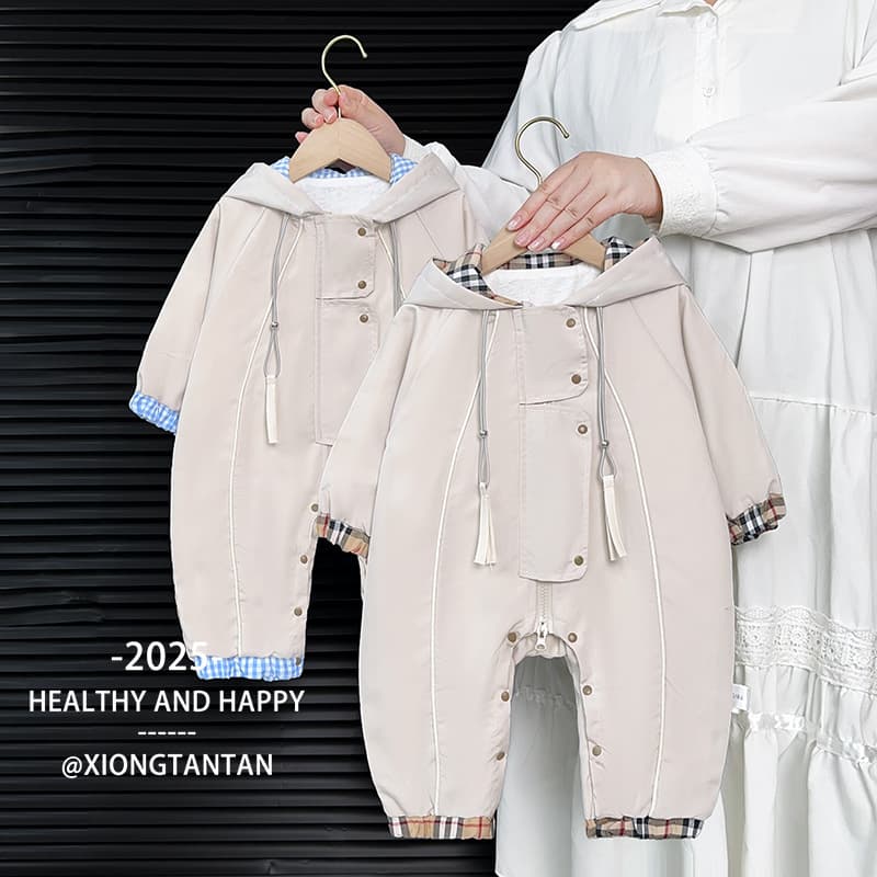 Early Autumn Baby Clothes Baby Romper Autumn 2025 New Fashionable Stylish Infant Windbreaker Outerwear