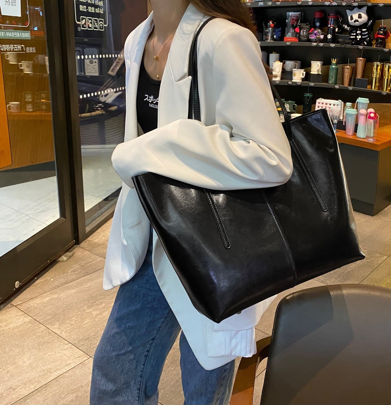 Vintage Leather Large Tote Bag for Women 2025 New Style, Large Capacity Genuine Leather Versatile Commuter Shoulder Bag