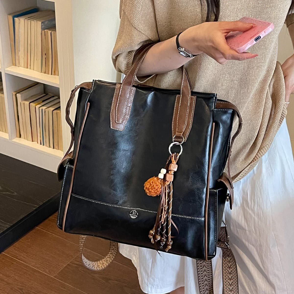 Vintage Crossbody Backpack for Women, Large Capacity Casual Versatile Commuter School Bag, Street Style High-End Travel Backpack