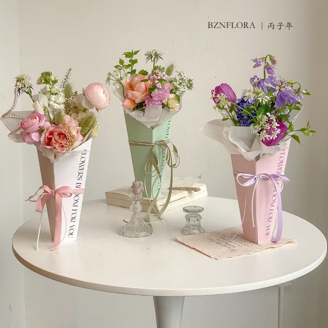 Hand-Held Fresh Flower Bouquet Box 38 Stems Single Rose Flower Arrangement Packaging Gift Box White Card Material European Market