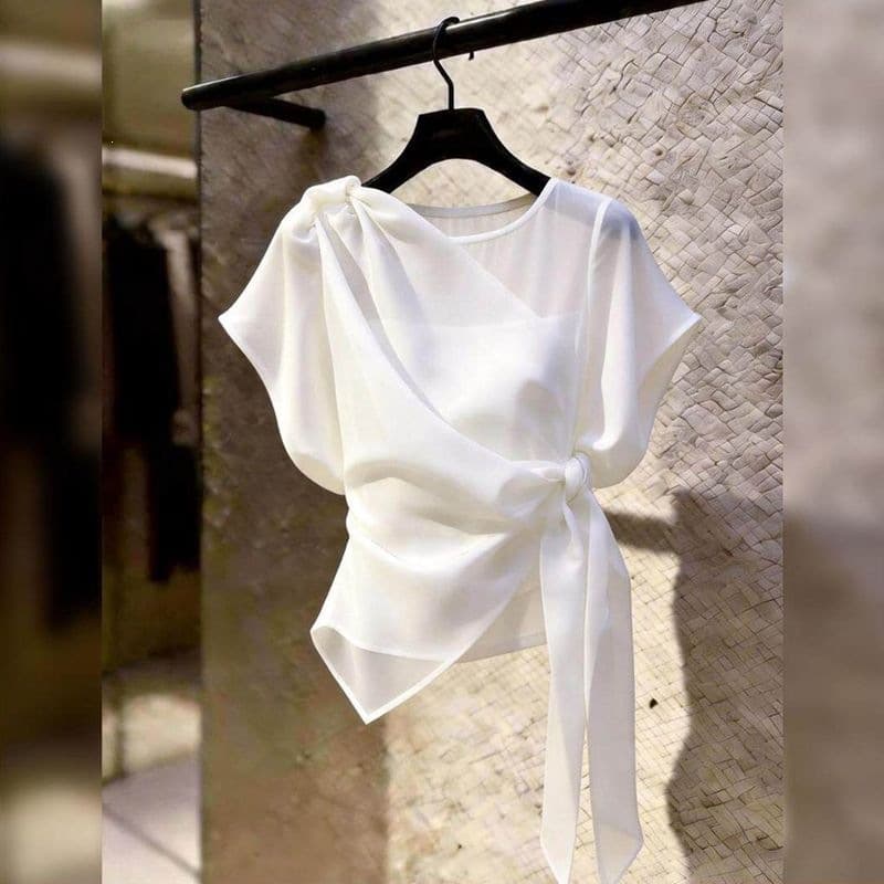 New Summer French Design White Short-Sleeve Top for Women, Tie-Front Slim Fit Versatile Chic Blouse