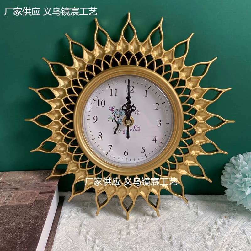 Creative Nordic minimalist modern American style clock for living room and bedroom decoration, silent clock, grand wall clock, wall decoration