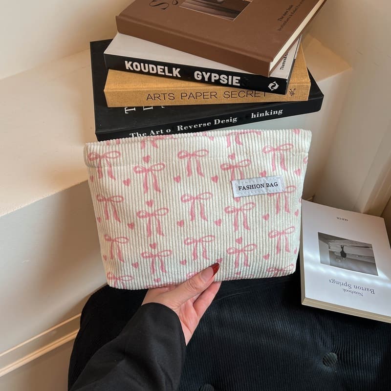 Striped Clutch Bag Women 2026 New Fashionable Contrast Color Versatile Small Bag Simple Trendy Evening Bag Toiletry Bag