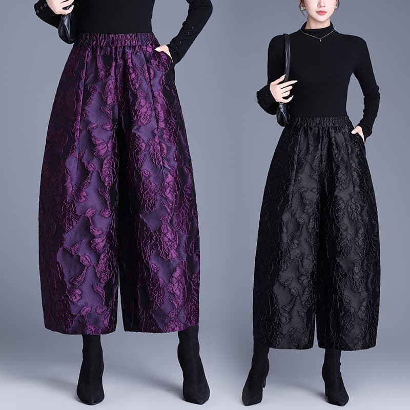 Middle-aged mothers' embossed jacquard cocoon-shaped wide-leg pants, new autumn and winter style, warm cotton pants, casual cropped tulip pants.