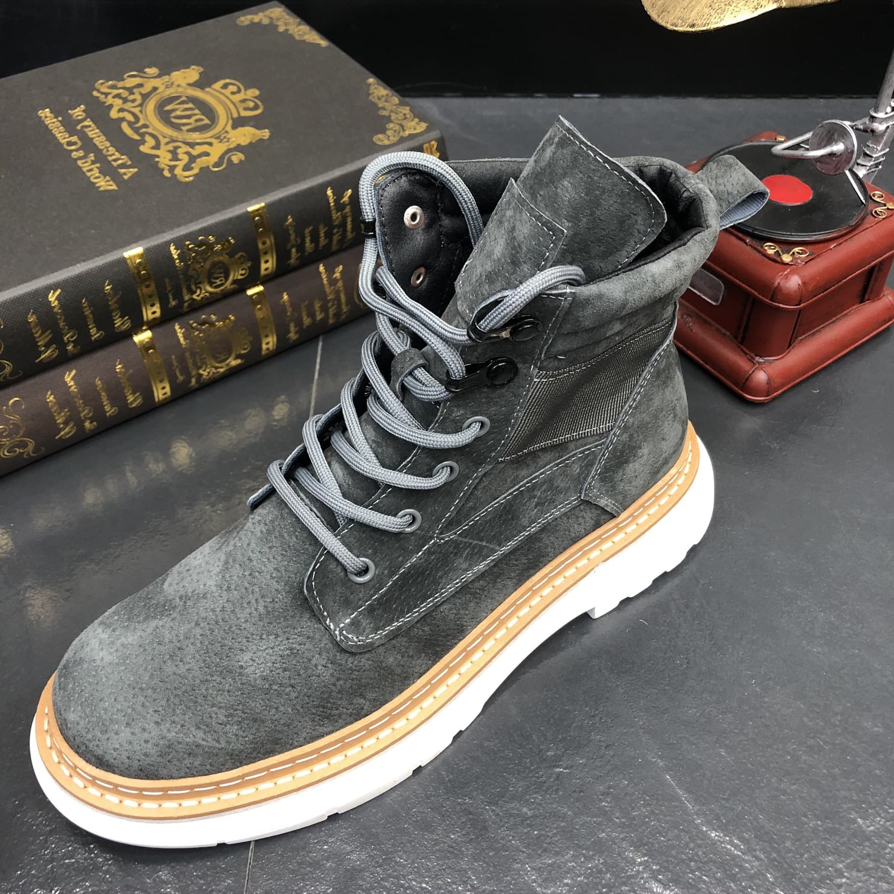 Martin Boots Spring New High-Top Men's Shoes 2025 Retro Breathable British Style Thick Sole Versatile Genuine Leather Work Boots