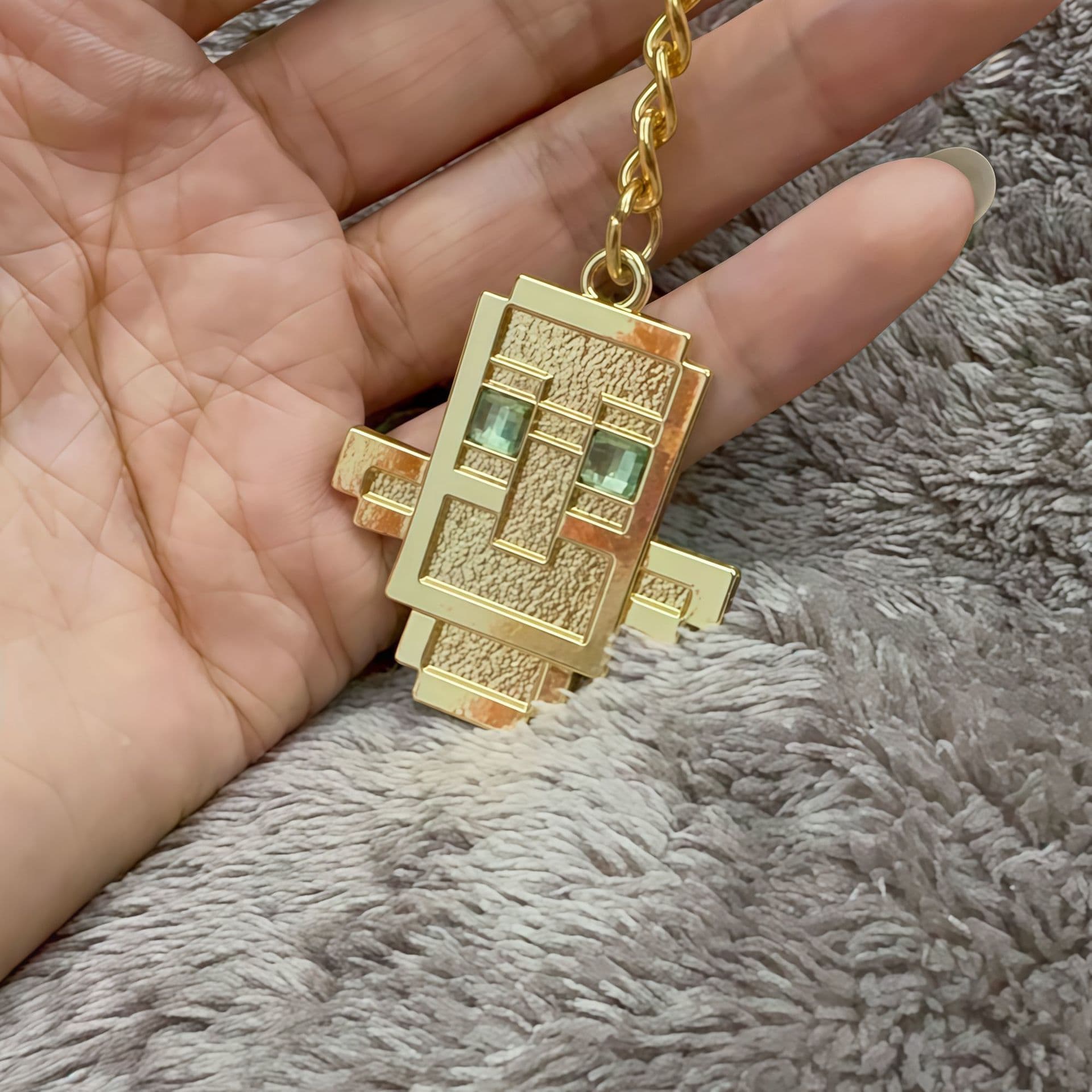 Minecraft Revival Totem of Undying Keychain Pendant Metal Cyberpunk Safety Charm Backpack Mini Decoration
