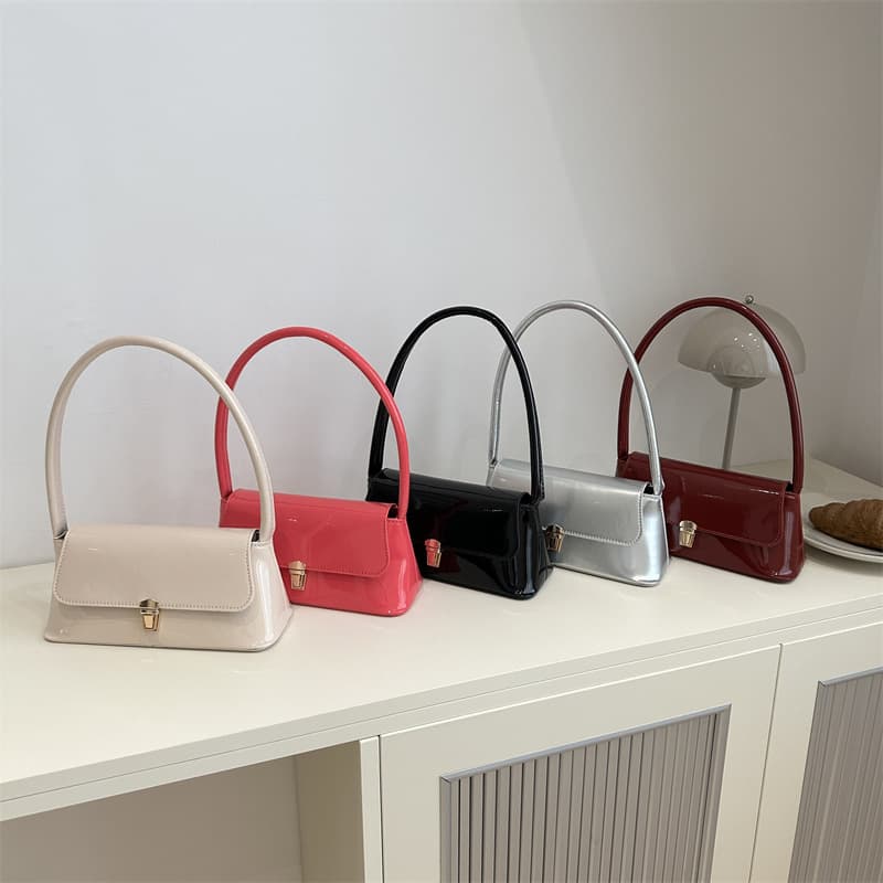French niche texture bag women's bag 2024 summer new fashion retro armpit bag glossy style shoulder bag