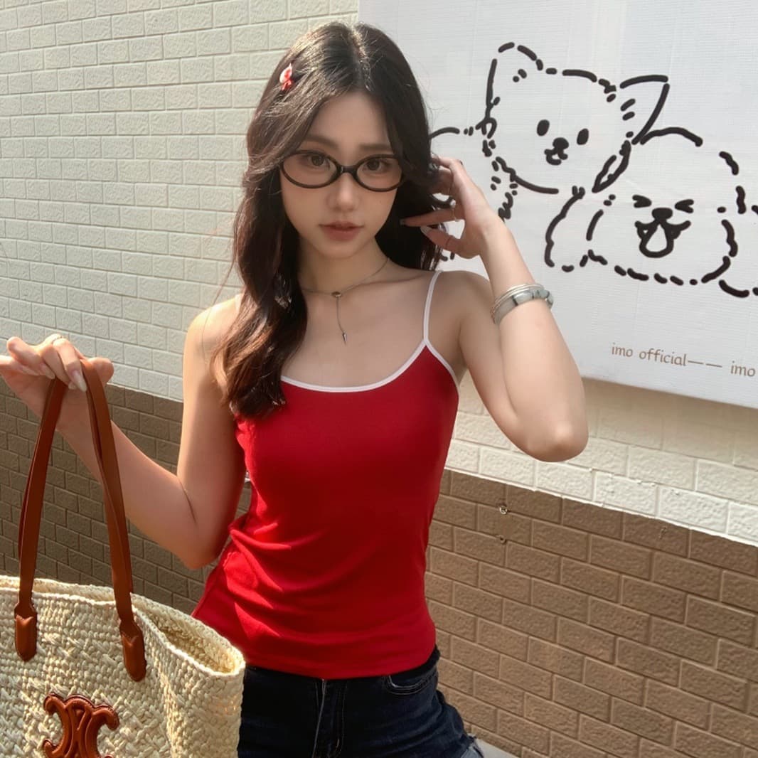 Korean-style simple contrast trim cami top 2026 summer design slim fit inner layering top