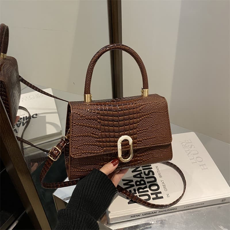 2026 winter new handbag, fashionable crossbody bag, retro simple small square bag, personalized crocodile pattern shoulder bag