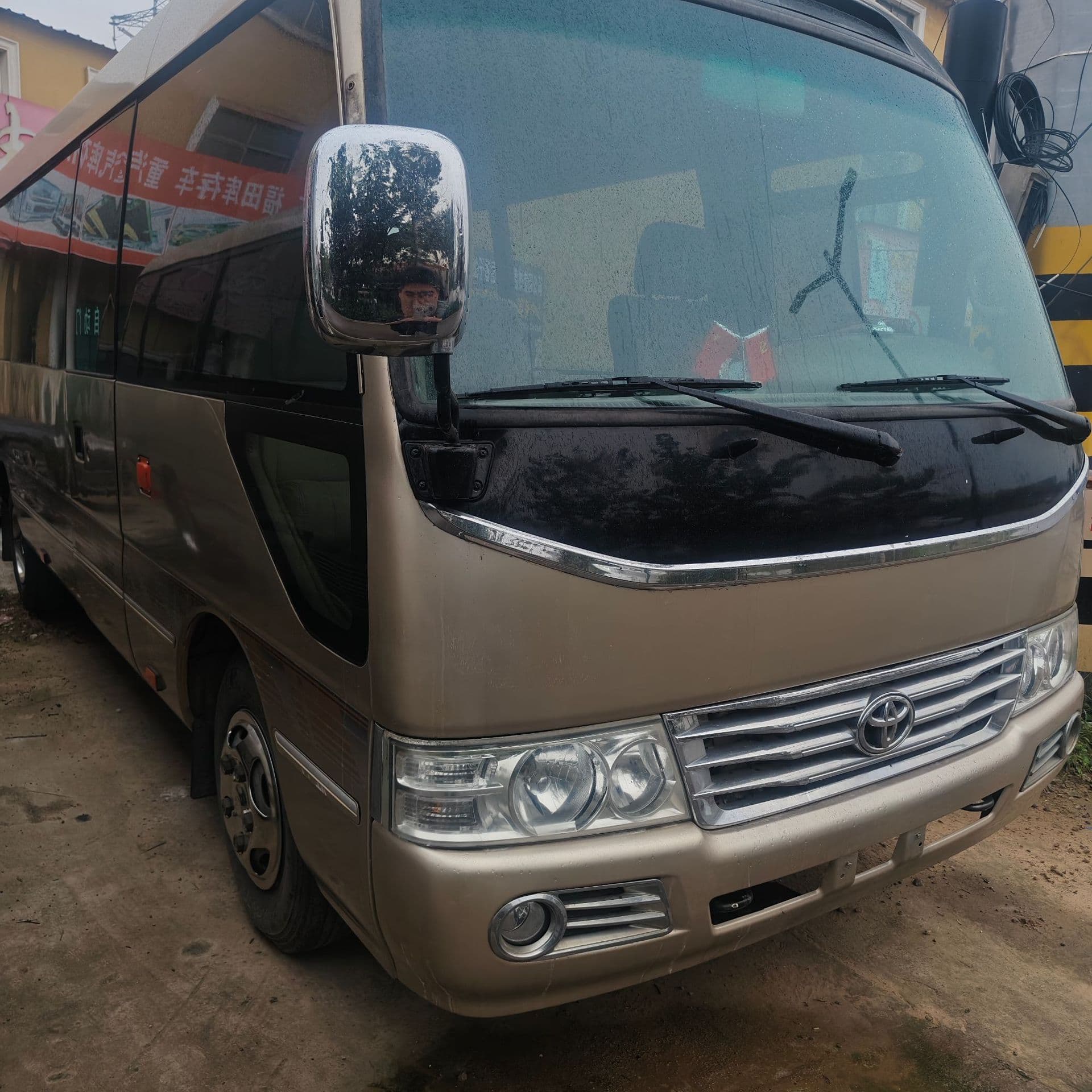 Toyota Coaster 02-05 Models Used Export 19-23 Seater Luxury Small/Medium Business Vehicle