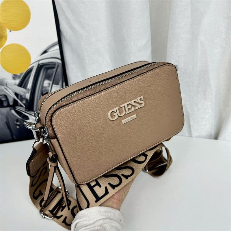 Crossbody Bag with 61% Efficiency, Cross-border Letter Strap, New Fashion 2024 Versatile Single Shoulder Trendy Repurchase Camera Bag in Green for Men