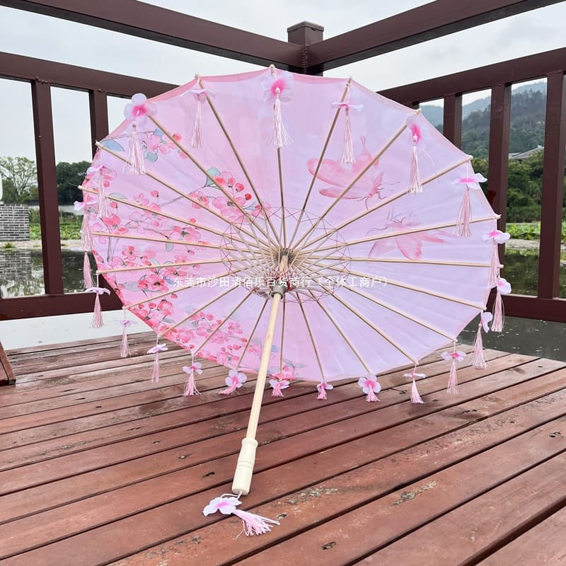 Ancient Style Petal Tassel Umbrella Women's Silk Cloth Photo Hanfu Umbrella Prop Dance Umbrella Classical Oil-paper Umbrella Catwalk Gu Qing Bai Le