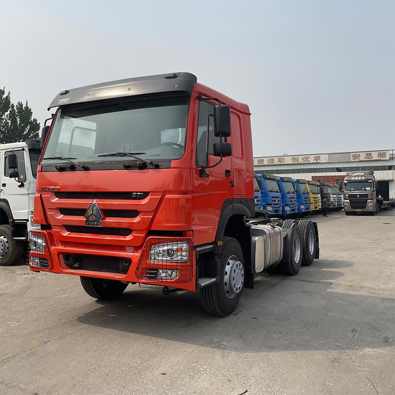 Howo tractor units sold to Africa: 8x8 cargo truck units, 375hp tractor trailer units.