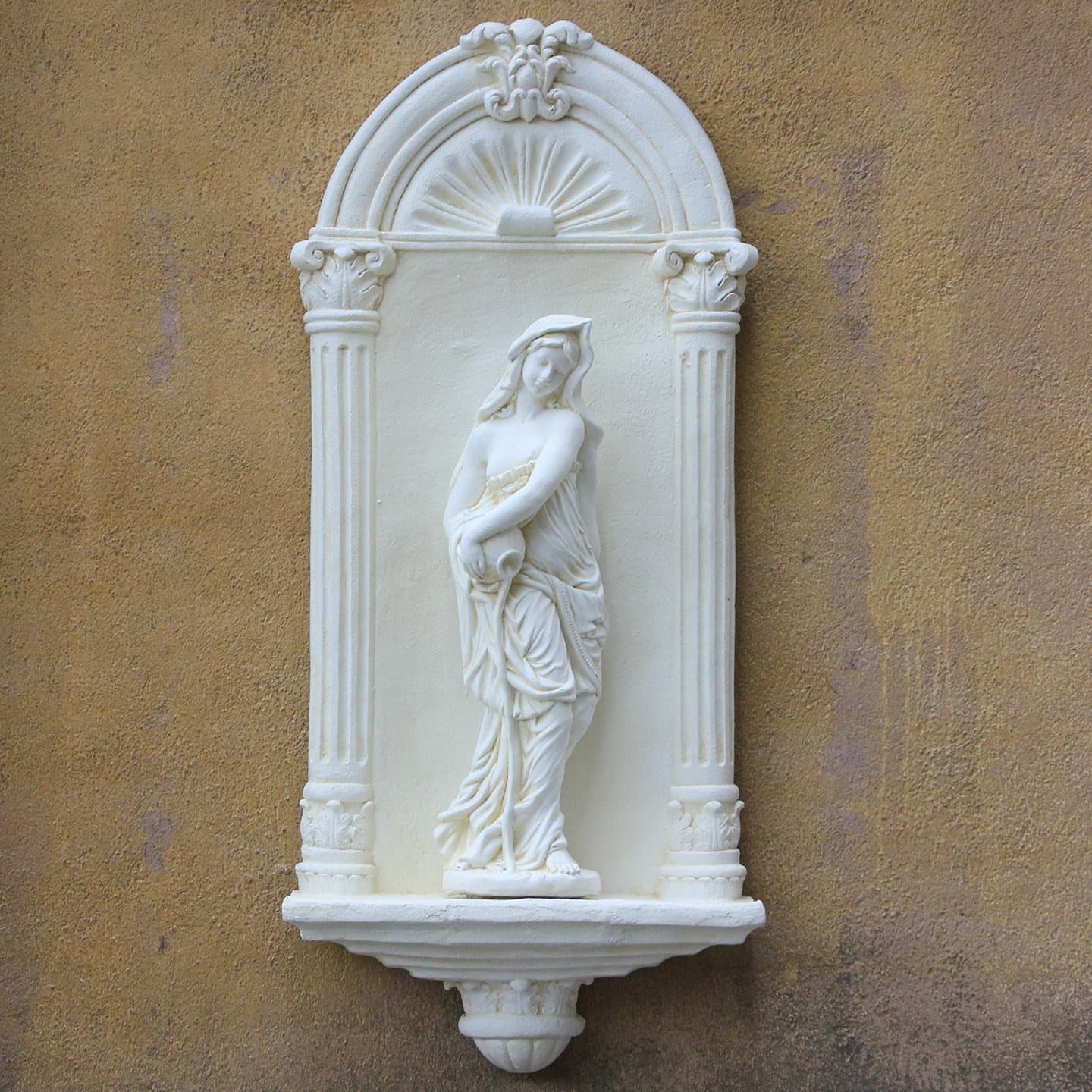 European-style Wall Hanging Decorative Handcrafted Arch Figure Relief Entryway Vintage Wall Art