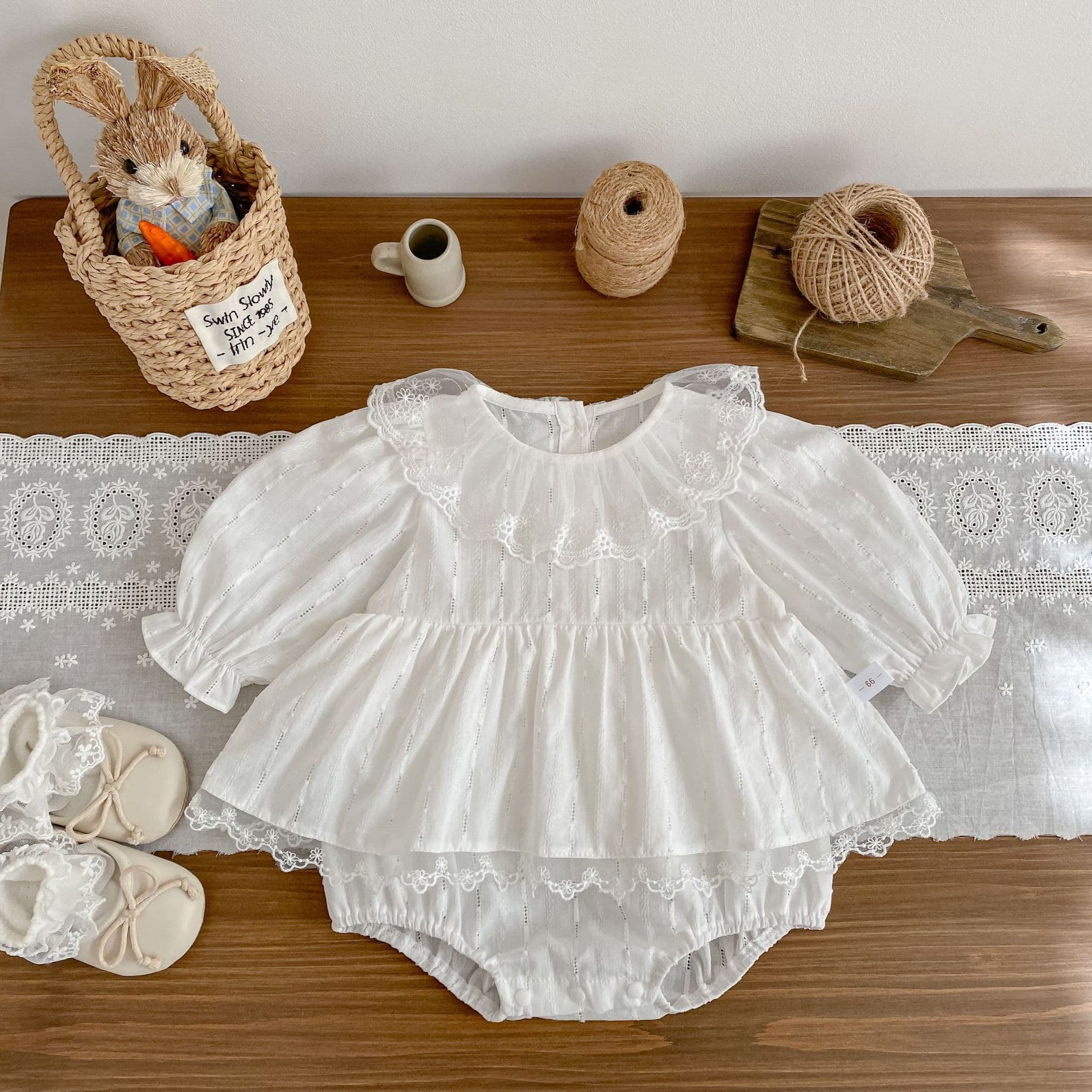 Baby Girl Spring Korean Style Infant Dress with Lace Collar Long Sleeve Princess Dress for 100 Days and First Birthday Romper