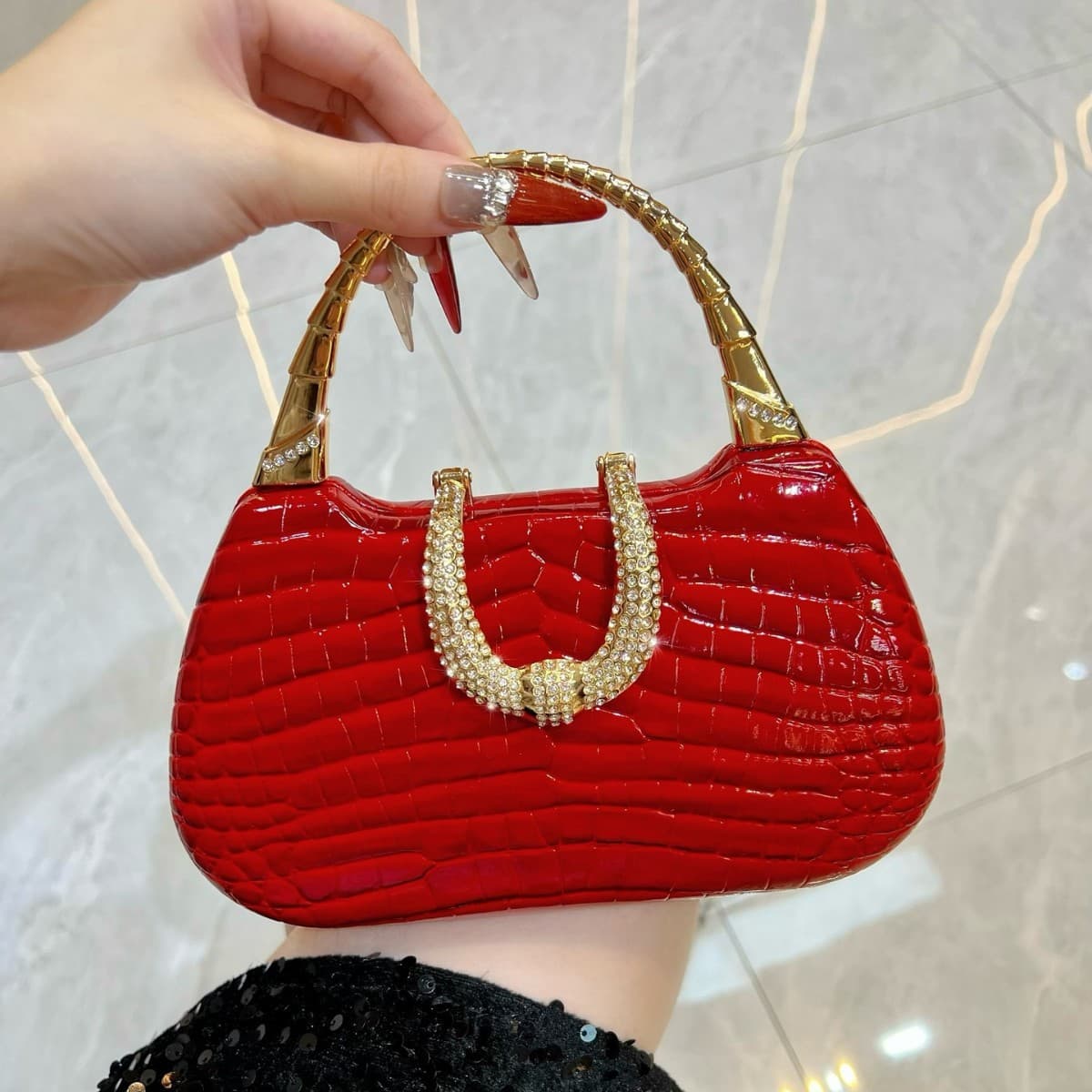 New Crossbody Bag for Ladies' Banquet, High-End Versatile Shoulder Bag, Fashionable Simple Diamond-Embellished Single-Shoulder Bag