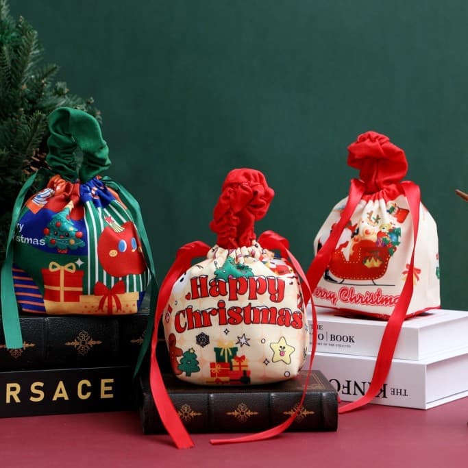 2025 New Creative Christmas Gift Apple Bag Christmas Eve Apple Box Bundle Pocket Hand-held Gift Box Christmas Cartoon