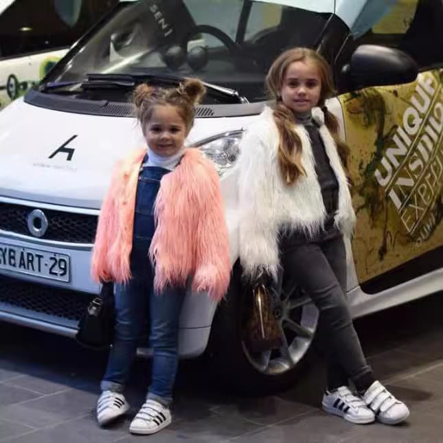 2025 Children's Long Plush Coat, Faux Fur, Autumn and Winter, Damp Fleece, Hot Selling Cross-Border Girls' Trendy European and American Style Fur Coat